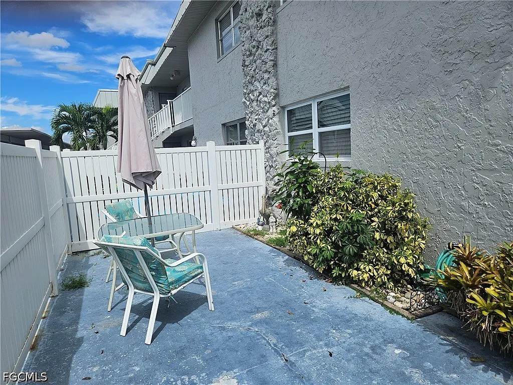 1 bed, 1.0 bath, 679 sqft, $1,200 — Photo 3