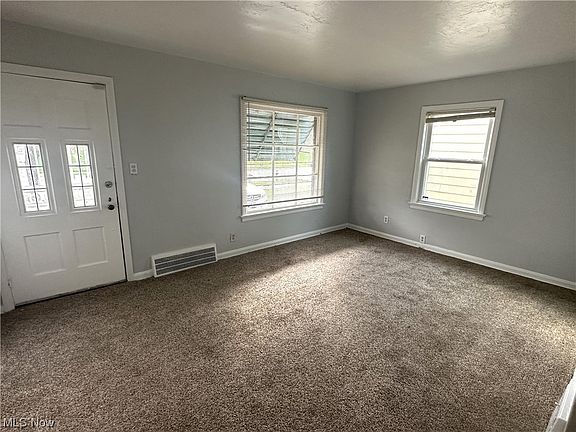 3rd image of 4504 Parkton Dr