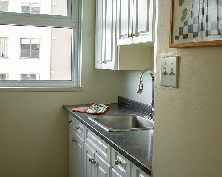 1225 Cardero St — Photo 27