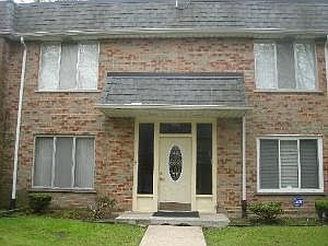 1st image of 822 Sandra Dr APT 4B