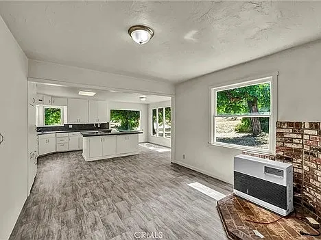 22550 Shady Grove Rd — Photo 2