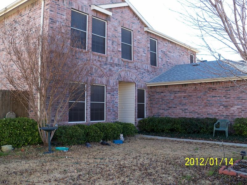 1st image of 933 Peacock Dr