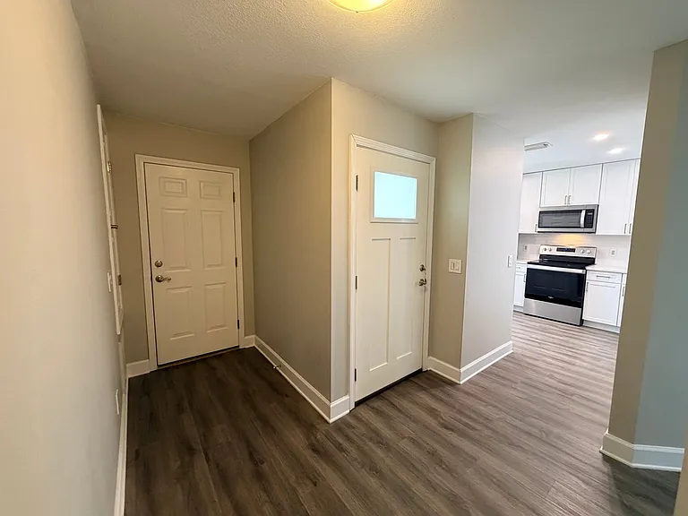 7738 Lola Cir — Photo 2