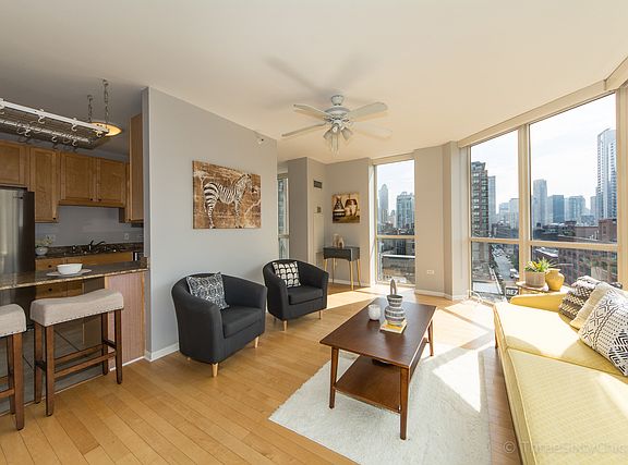 5th image of 645 N Kingsbury St APT 1108