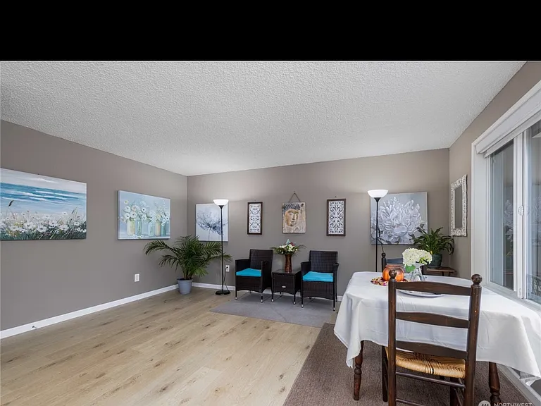 13055 Pacific Hwy SW #A — Photo 4