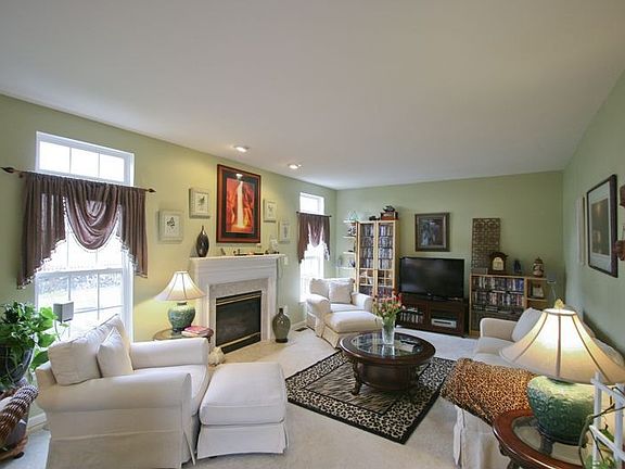2nd image of 5223 Yellow Birch Dr