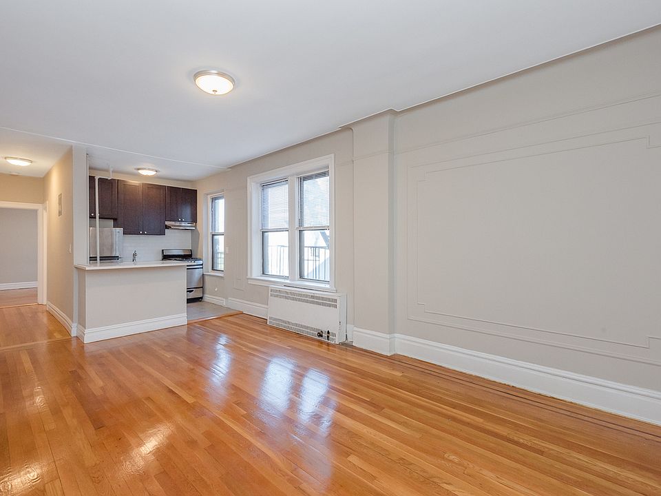 1st image of 25-98 36th St #G6