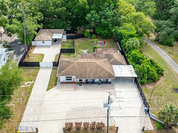 3rd image of 16903 Hanna Rd