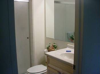 2nd image of 805 Augusta Ct