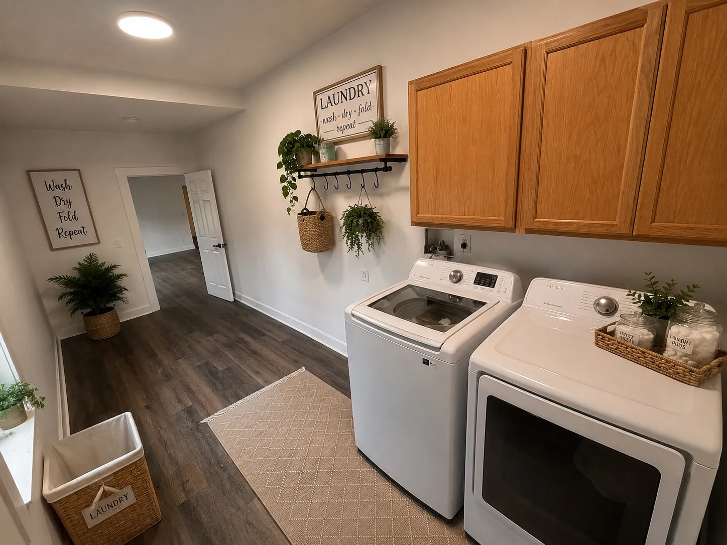 6 bed, 4018 sqft, $4,200 — Photo 4