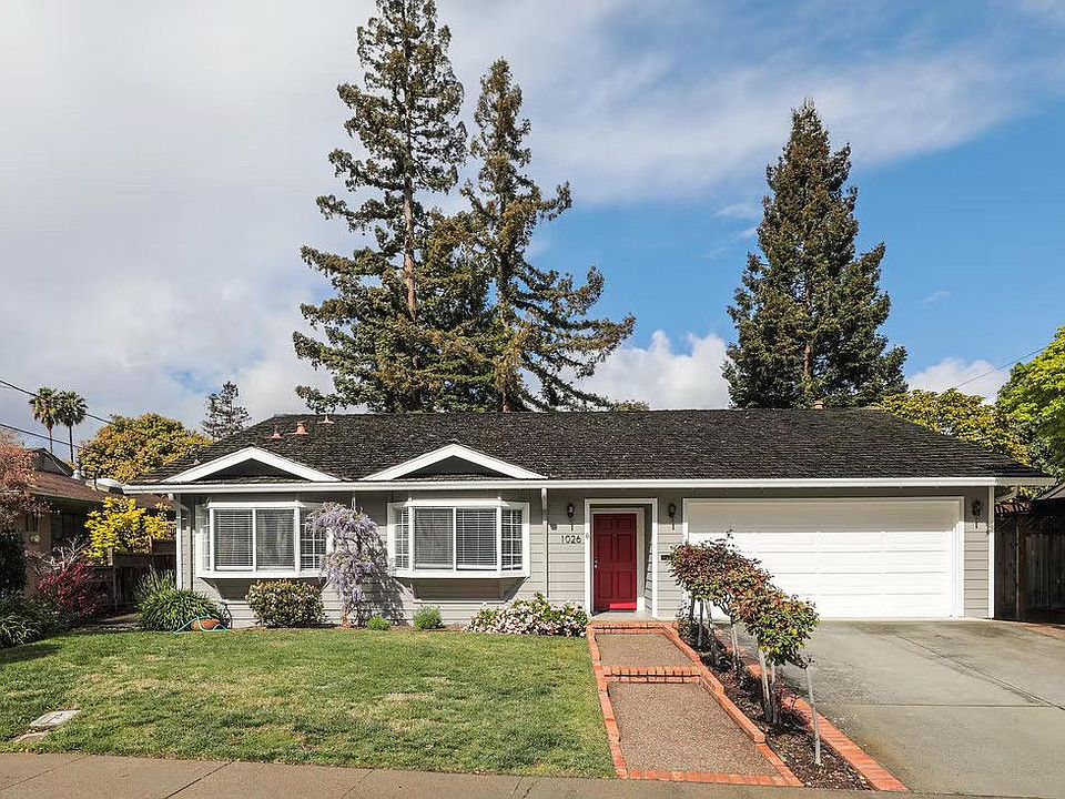 1st image of 1026 Solana Dr