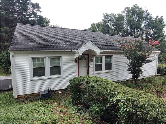 2nd image of 1125 Jonestown Rd