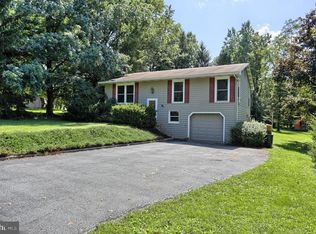 28 Wagner Cir, Hummelstown, PA 17036