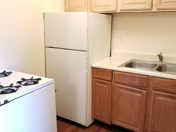 5th image of 419 E Schuster Ave APT 7