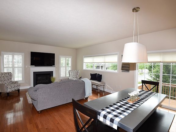 4th image of 1775 Woodledge Dr