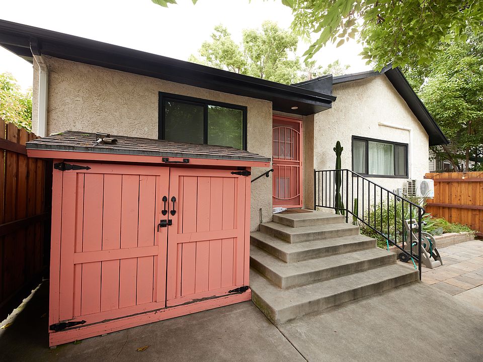 Front view of apartment