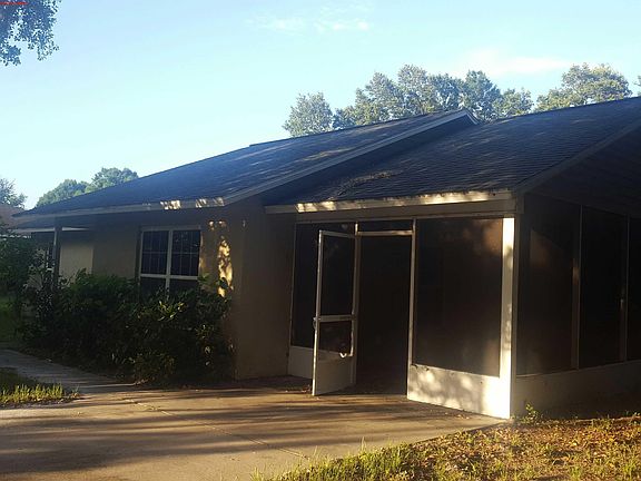 3rd image of 3061 Hickory Ct