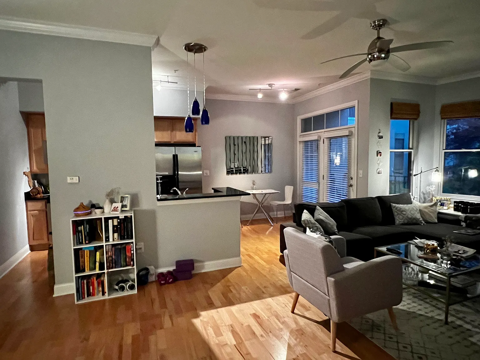 1 bed, 1.5 bath, 962 sqft, $1,900 — Photo 4