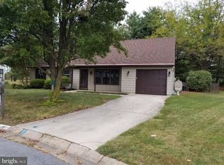 18 Maplewood Pl, Logan Township, NJ 08085