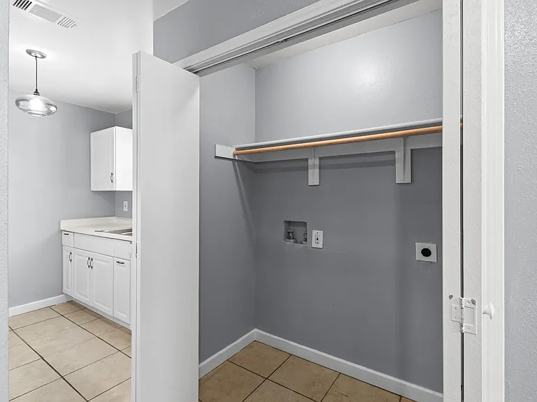 7617 Meador Ave #A — Photo 12