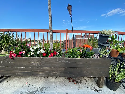 Rented by City Vista Inc | media 42