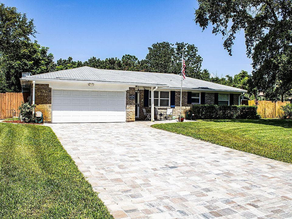 1st image of 69 Dolphin Blvd E