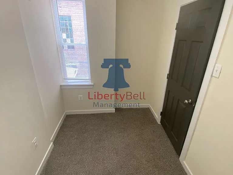 1543 N Frazier St — Photo 8