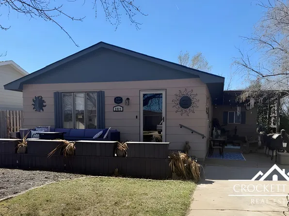 2323 Tonio Ave, Garden City, KS 67846