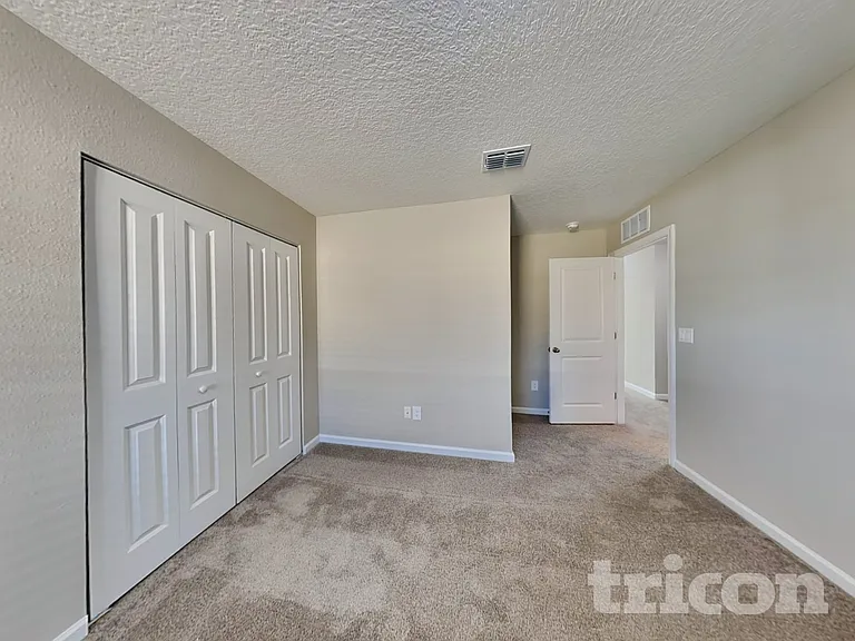 56 Raphael Ln — Photo 17