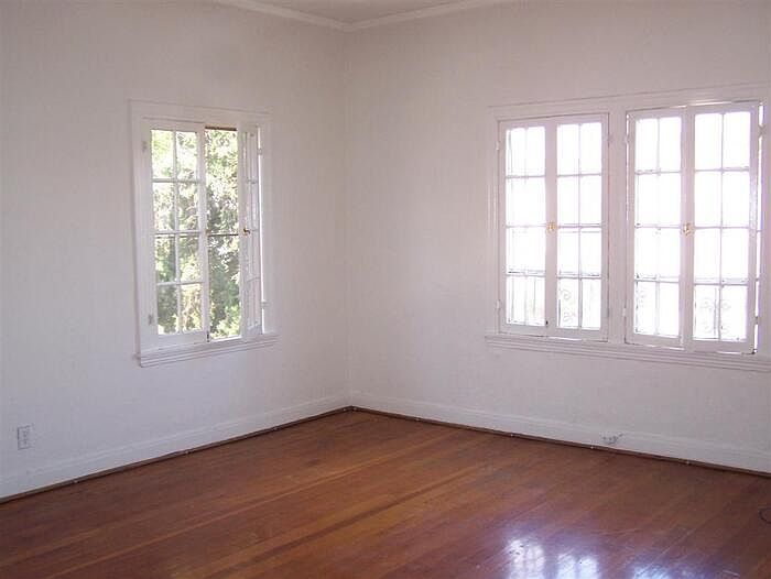 1st image of 637 N Spaulding Ave APT 7