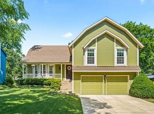 8322 Alden St, Lenexa, KS 66215