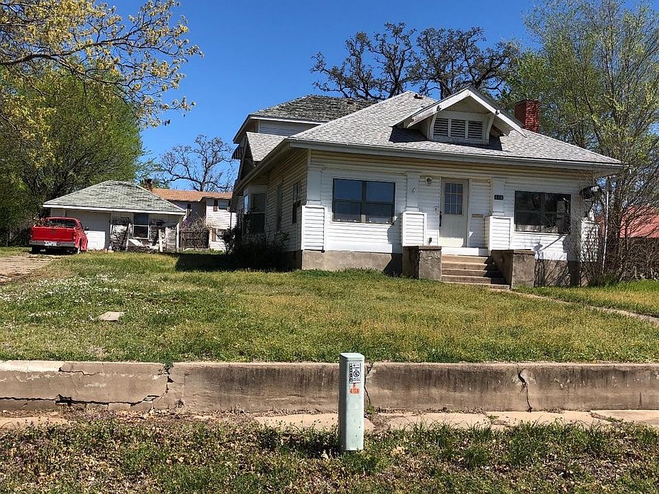 2nd image of 406 W Cherokee St