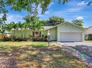 2717 NW 95th Ter, Coral Springs, FL 33065
