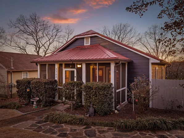 3363 Crompton St, Lupton City, TN 37351