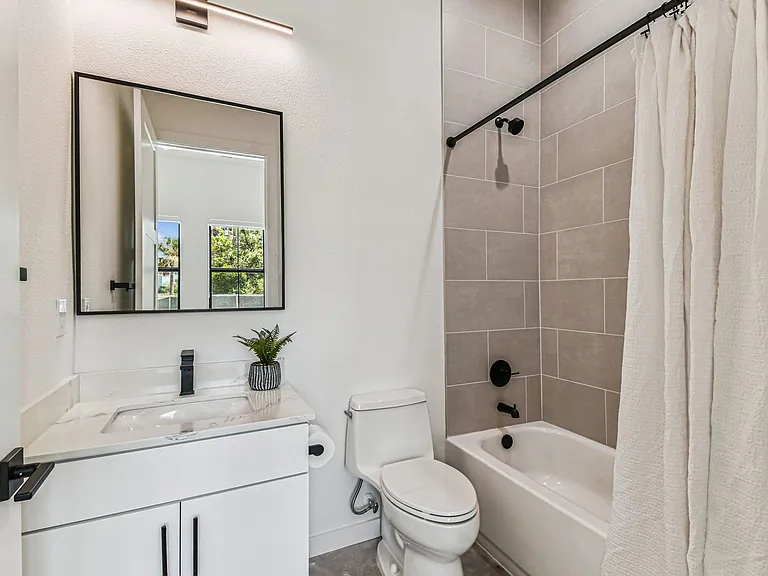 1218 E Kay St #21 — Photo 17