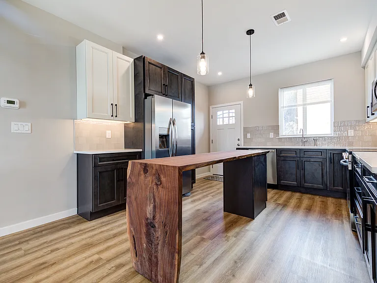 2635 W Sterner St — Photo 24