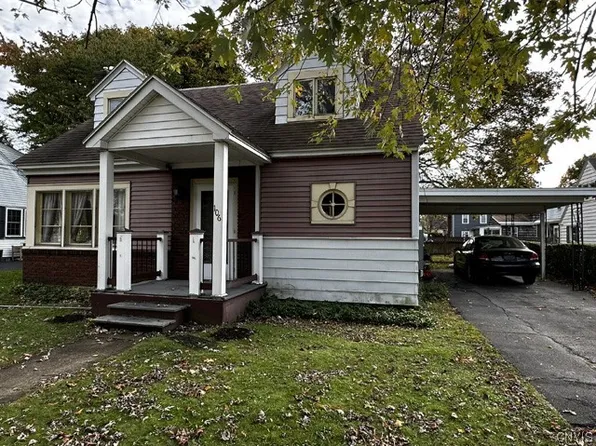 106 W Van Buren St, Oswego, NY 13126