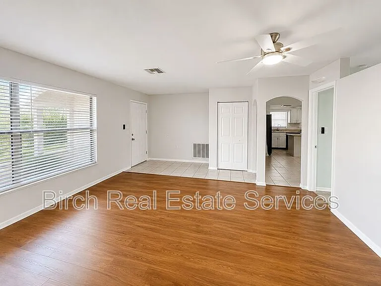 1326 Calamondin Dr — Photo 3
