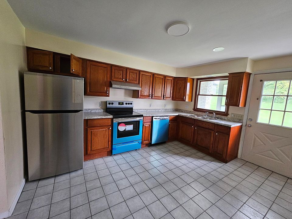 91 Center St, Hughestown, PA 18640 Zillow