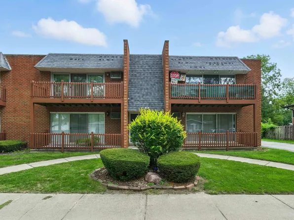 523 N Pleasant Dr APT 1A, Glenwood, IL 60425