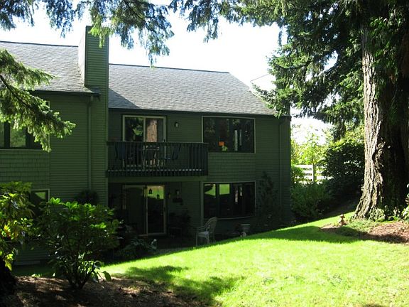 Upper End Unit #21