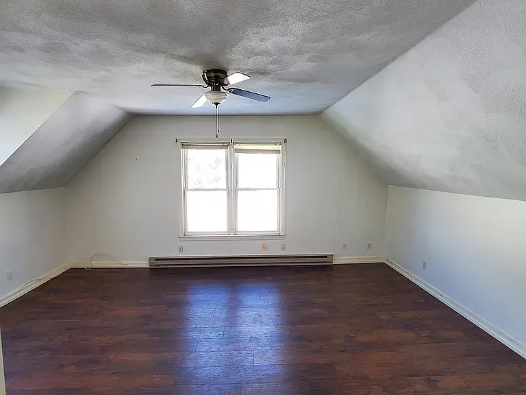 205 Pine St #2 — Photo 5