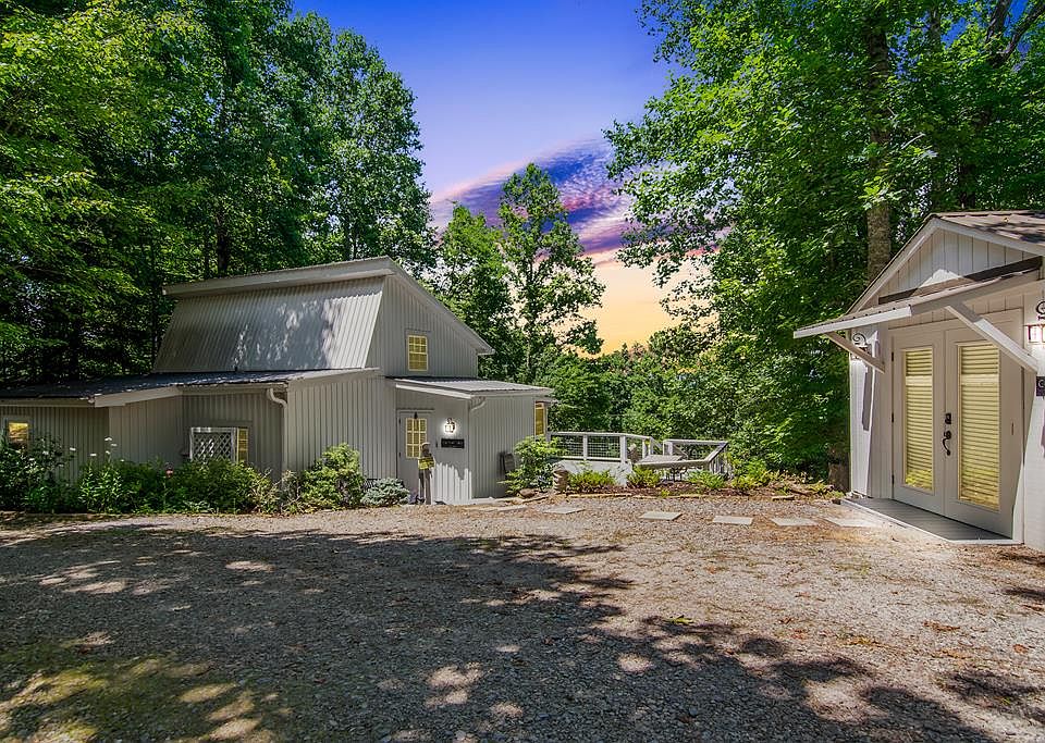 1st image of 1056 Sky Hawk Mountain Rd