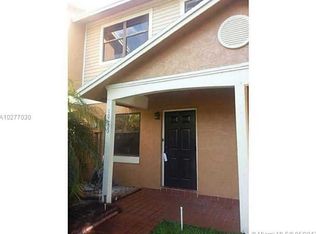 10455 NW 6th St, Pembroke Pines, FL 33026