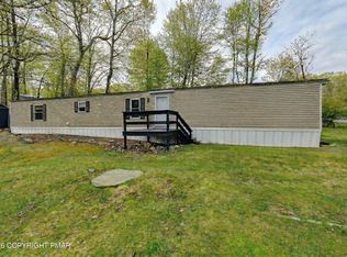 2606 Oakwood Ct, East Stroudsburg, PA 18302