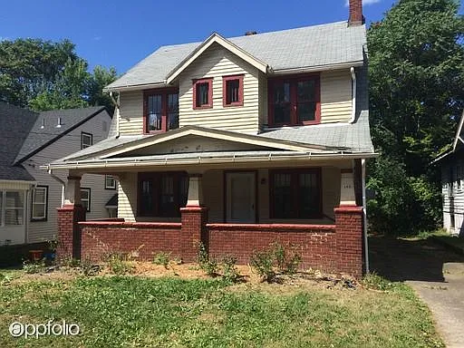 160 E Lucius Ave photo 1