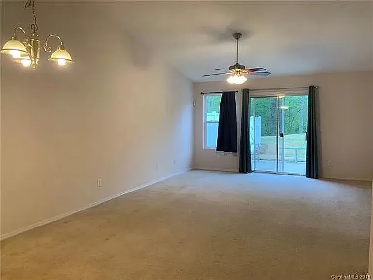 6453 Ziegler Ln — Photo 8