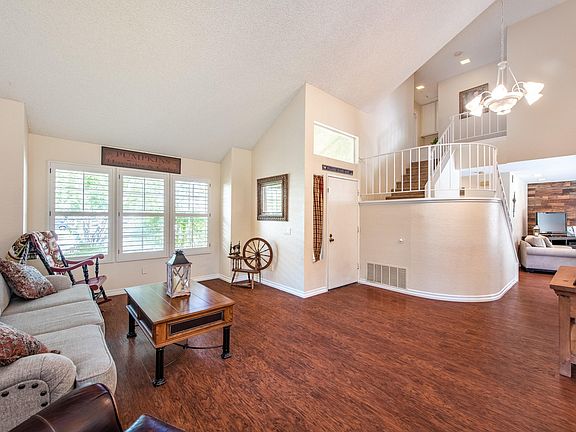 1646 Summerfield St Camarillo-5