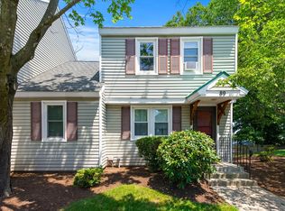 89 Victoria Heights Rd #89, Hyde Park, MA 02136