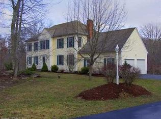 84 Pepperbush Ln, Guilford, CT 06437